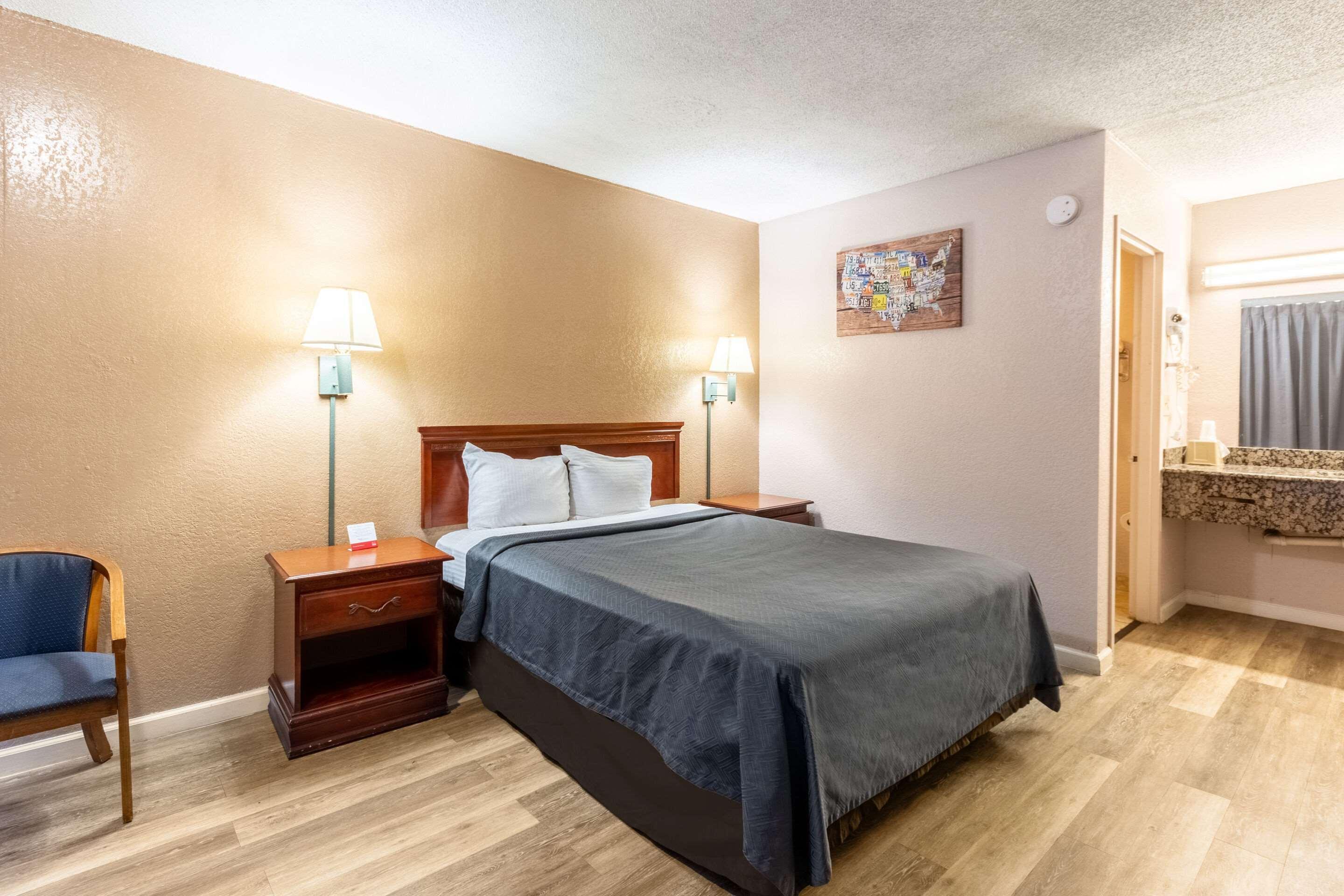 Econo Lodge Inn & Suites Near Bricktown Oklahoma Dış mekan fotoğraf