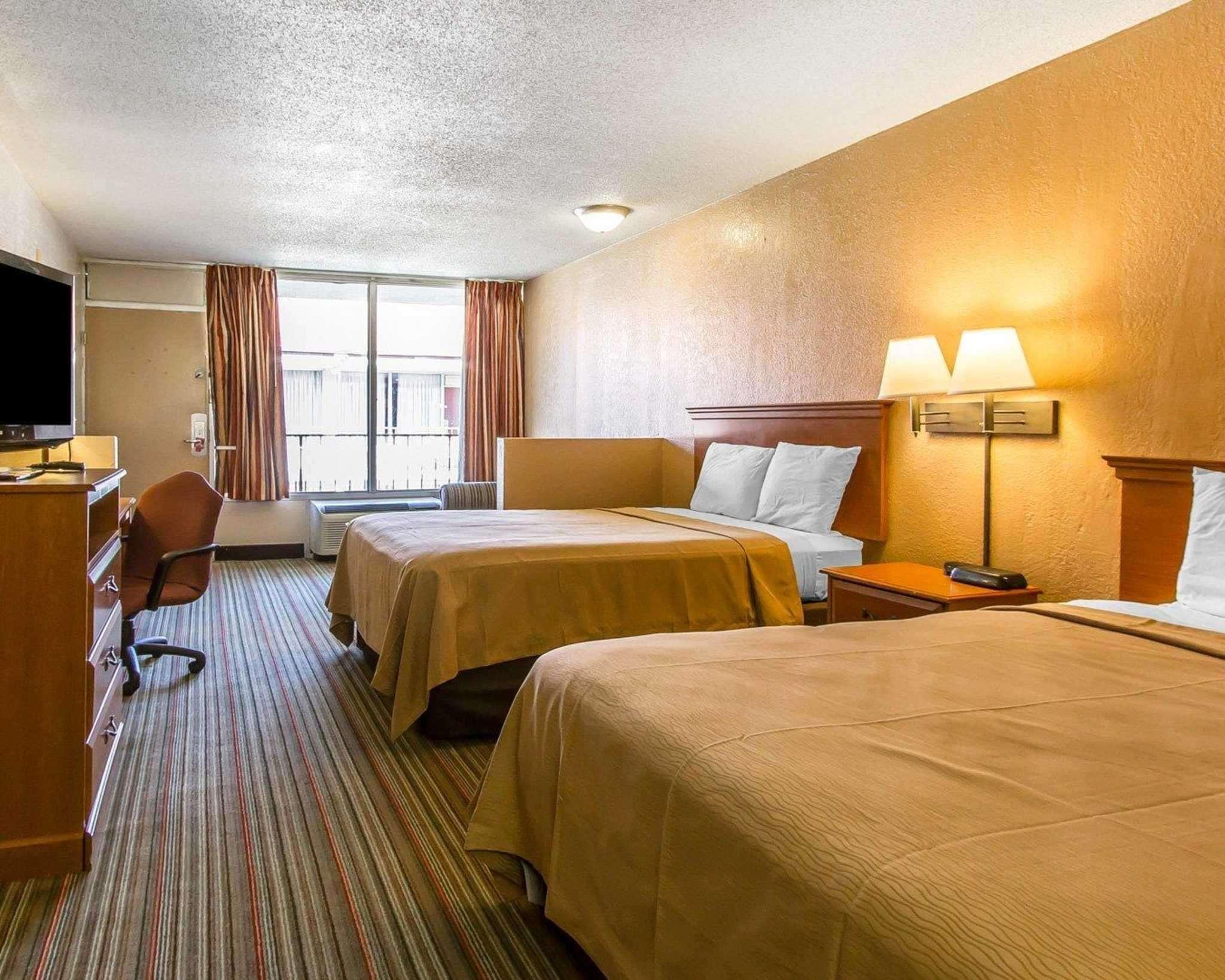 Econo Lodge Inn & Suites Near Bricktown Oklahoma Dış mekan fotoğraf