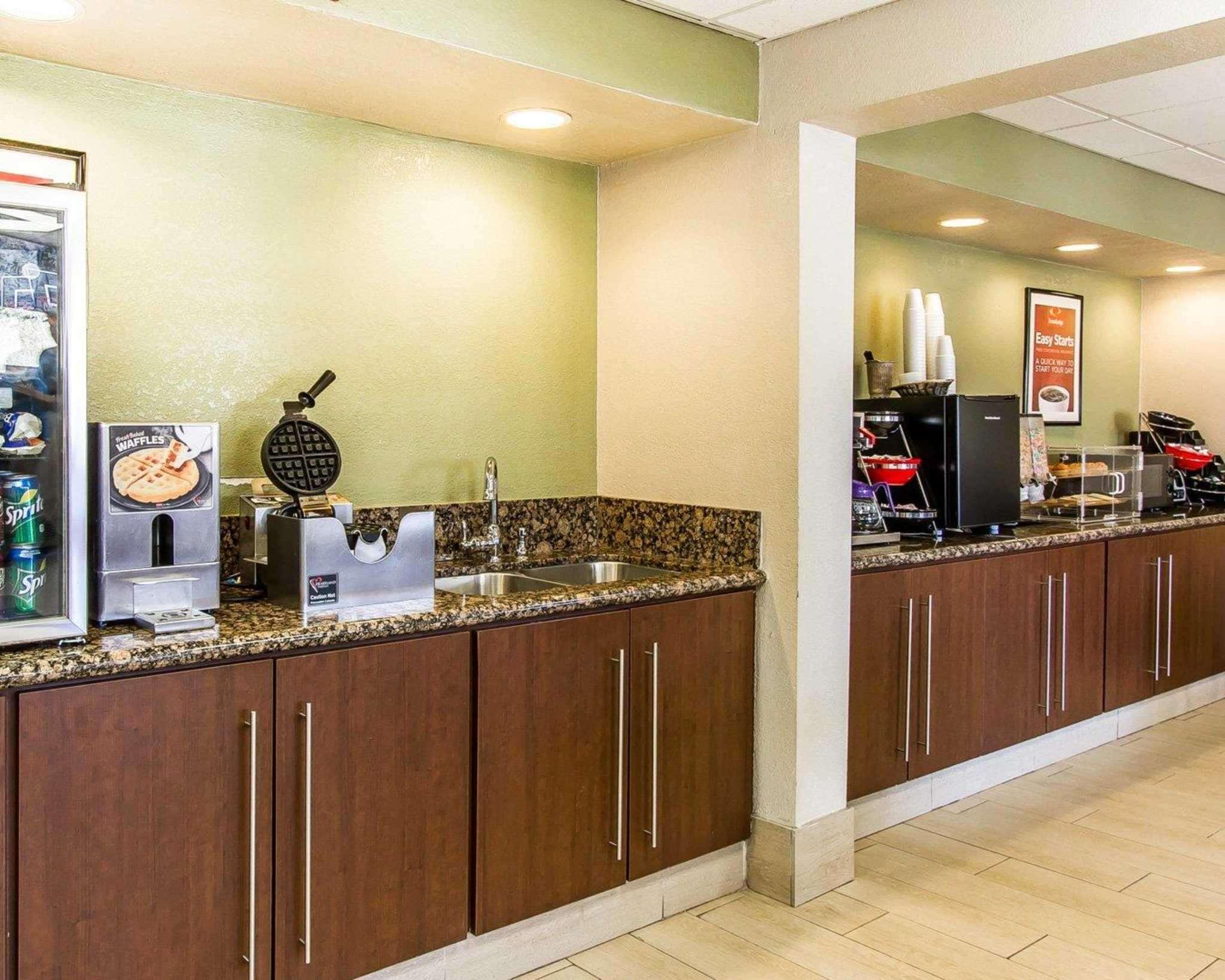 Econo Lodge Inn & Suites Near Bricktown Oklahoma Dış mekan fotoğraf