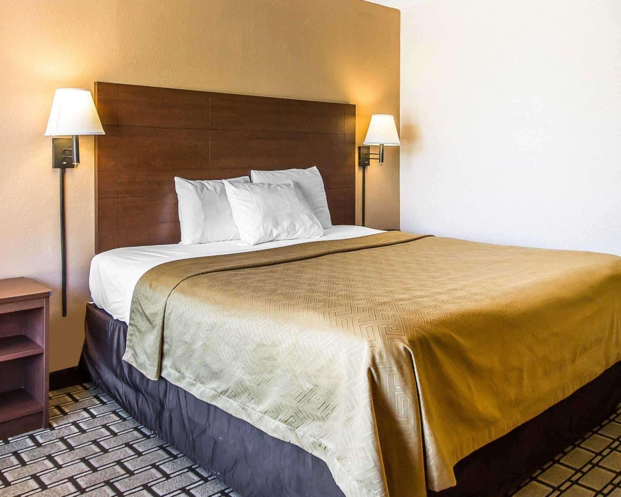 Econo Lodge Inn & Suites Near Bricktown Oklahoma Dış mekan fotoğraf