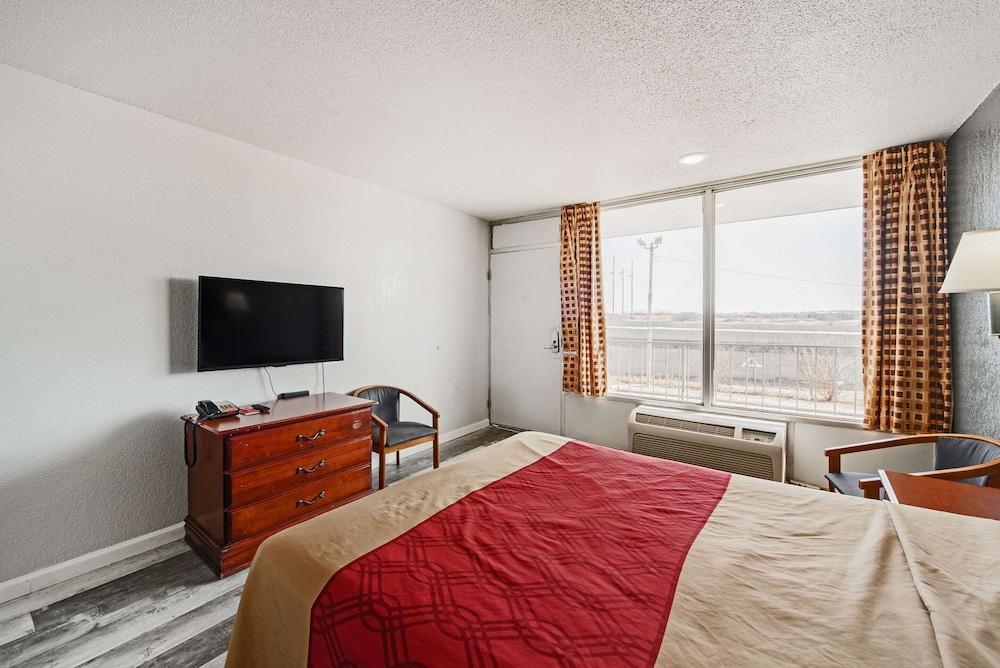 Econo Lodge Inn & Suites Near Bricktown Oklahoma Dış mekan fotoğraf